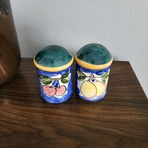 Handpainted Ceramic Salt & Pepper Shaker Set GEI Cherry Pear Fruit Kitchen 90's
